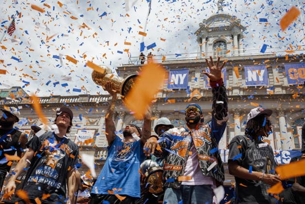 New York Knicks ticker-tape victory parade epaselect Confetti floats over New York Knicks players during the 2026 Knicks Championship City Hall celebration ceremony in New York, New York, USA, 18 June 2026. NEW YORK NEW YORK UNITED STATES  Copyright: xOLGAxFEDOROVAx
