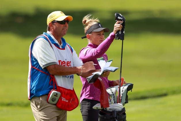 Meijer LPGA, Golf Damen Classic by Simply Give Belmont, MI - JUNE 18: Jessica Porvasnik of Ohio pulls a club from her bag on the 8th fairway during the first round of the Meijer LPGA Classic by Simply Give at Blythefield Country Club on June 18, 2026 in Belmont, Michigan. Belmont Michigan United States  Copyright: xAmyxLemusx originalFilename:lemus-meijerlp260618_npIkI.jpg