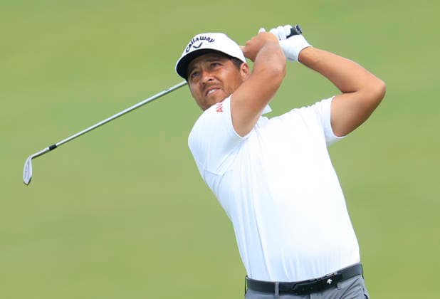 Xander Schauffele hits an approach shot on the 1st fairway during the first round of the 126th U.S. Open Golf Championship at Shinnecock Hills Golf Club in Southampton, NY, on Thursday, June 18, 2026.  NYC20260618915 COREYxSIPKIN