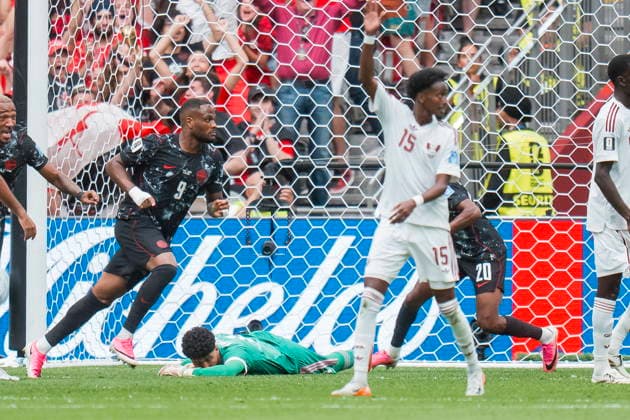 FIFA World Cup, WM, Weltmeisterschaft, Fussball 2026 - Group B - Canada vs Qatar Canada forward Cyle Larin (L) celebrates scoring against Qatar in the first half during the FIFA World Cup 2026 group stage match Canada against Qatar, in Vancouver, Canada, 18 June 2026. VANCOUVER Canada  Copyright: xBOBxFRIDx