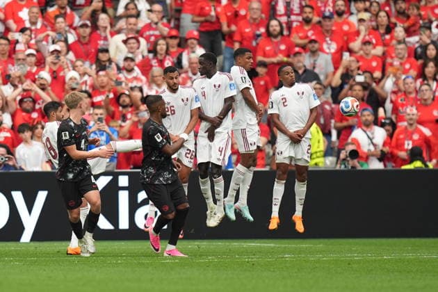 Canada v Qatar - FIFA World Cup, WM, Weltmeisterschaft, Fussball 2026 - Group B VANCOUVER, CANADA - JUNE 18: Nathan Saliba (25) of Canada scores a goal from freekick during the 2026 FIFA World Cup First Stage Group B match between Canada and Qatar at BC Place Stadium in Vancouver, Canada on June 18, 2026. Ercin Erturk Anadolu British Columbia Canada. Editorial use only. Please get in touch for any other usage.  Copyright: x2026xAnadoluxErcinxErturkx
