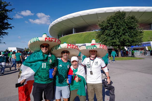 FIFA WORLD CUP 2026 MEXICO VS SOUTH KOREA FIFA WORLD CUP 2026 MEXICO VS SOUTH KOREA MEXICO VS SOUTH KOREA 06 18 2026 GUADALAJARA, JALISCO Photo of the general atmosphere and Mexican fans during the Round 1 Group A match of the 2026 FIFA World Cup, held at the Estadio Guadalajara in Guadalajara, Jalisco Photo of the general atmosphere and Mexican fans, during a Round 1 Group A match of the 2026 FIFA World Cup, held at the Estadio Guadalajara in Guadalajara, Jalisco PHOTO BY IMAGENSHOP PHOTO AGENCY GUADALAJARA, JALISCO, MEXICO,detected_source_language Copyright: xYOALIxMARTINEZx
