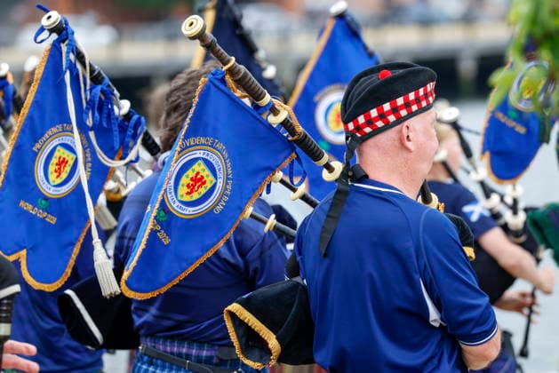 The Scotland fans Tartan Army march to support their team during the 2026 FIFA World Cup, WM, Weltmeisterschaft, Fussball The Providence Tartan Army Pipe Band performs during the Tartan Army Downtown March in Providence, Rhode Island, USA, 18 June 2026. Scotland takes on Morocco in a Group C match 19 June at Boston Stadium. PROVIDENCE RHODE ISLAND USA  Copyright: xGREGxM.xCOOPERx