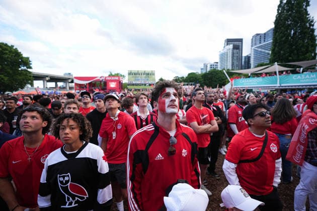 FIFA Fan Festival in Toronto TORONTO, CANADA - JUNE 18 : People gather to watch the World Cup 2026 Group B match between Canada v Qatar at FIFA Fan Festival in Toronto, Ontario, Canada on June 18, 2026. Mert Alper Dervis Anadolu Ontario Canada. Editorial use only. Please get in touch for any other usage.  Copyright: x2026xAnadoluxMertxAlperxDervisx