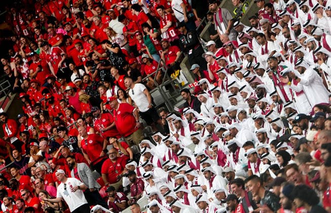 Canada v Qatar - FIFA World Cup, WM, Weltmeisterschaft, Fussball 2026 - Group B VANCOUVER, CANADA - JUNE 18: Fans cheer from the stands during the 2026 FIFA World Cup Group B match between Canada and Qatar at BC Place Stadium in Vancouver, Canada, on June 18, 2026. Ercin Erturk Anadolu Vancouver Canada. Editorial use only. Please get in touch for any other usage.  Copyright: x2026xAnadoluxErcinxErturkx