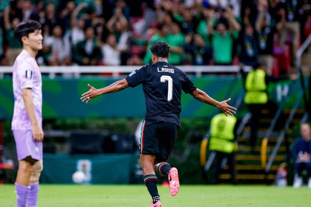 FIFA WORLD CUP 2026 MEXICO VS SOUTH KOREA FIFA WORLD CUP 2026 MEXICO VS SOUTH KOREA MEXICO VS SOUTH KOREA 06 18 2026 GUADALAJARA, JALISCO Action photo of Luis Romo (No. 7) of Mexico celebrating a goal during a Round 1 Group A match of the 2026 FIFA World Cup, held at Estadio Guadalajara in Guadalajara, Jalisco Action photo of Luis Romo (No. 7) of Mexico celebrating a goal, during a Round 1 Group A match of the 2026 FIFA World Cup, held at the Estadio Guadalajara in Guadalajara, Jalisco PHOTO BY IMAGENSHOP PHOTO AGENCY GUADALAJARA, JALISCO, MEXICO,detected_source_language Copyright: xJORGExREYESx