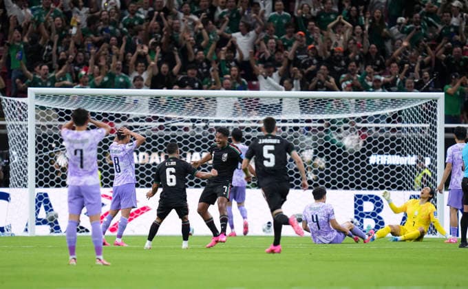 (260619) -- GUADALAJARA, June 19, 2026 -- Luis Romo (4th L) of Mexico celebrates his goal during a group A match between Mexico and South Korea at the 2026 FIFA World Cup, WM, Weltmeisterschaft, Fussball at Guadalajara Stadium in Guadalajara, Mexico, June 18, 2026. (Photo by Xinhua) (SP)MEXICO-GUADALAJARA-FOOTBALL-FIFA WORLD CUP-GROUP A-MEX VS KOR MartinxZabala 