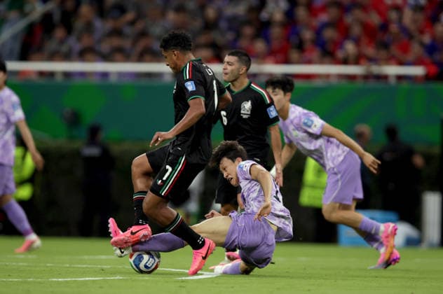 Mexico v South Korea - FIFA World Cup, WM, Weltmeisterschaft, Fussball 2026 - Group A ZAPOPAN, MEXICO - JUNE 18: Luis Romo (7) of Mexico in action during the FIFA World Cup 2026 Group A match between Mexico and South Korea at Guadalajara Stadium on June 18, 2026 in Zapopan, Mexico. Luciano Gonzalez Anadolu Zapopan Mexico. Editorial use only. Please get in touch for any other usage.  Copyright: x2026xAnadoluxLucianoxGonzalezx