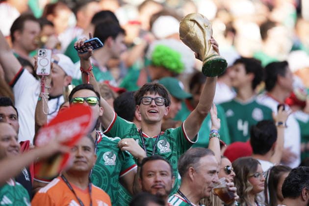Mexico v South Korea - FIFA World Cup, WM, Weltmeisterschaft, Fussball 2026 - Group A ZAPOPAN, MEXICO - JUNE 18: Mexico fans support their team during the FIFA World Cup 2026 Group A match between Mexico and South Korea at Guadalajara Stadium on June 18, 2026 in Zapopan, Mexico. Luciano Gonzalez Anadolu Zapopan Mexico. Editorial use only. Please get in touch for any other usage.  Copyright: x2026xAnadoluxLucianoxGonzalezx