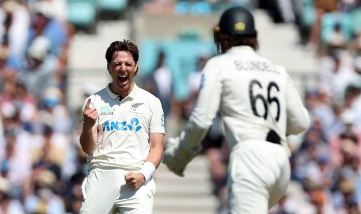 Matt Henry of New Zealand celebrates the wicket of Josh Tongue of England to complete his five wicket haul England v New Zealand, Second Test, Day Three, Rothesay Test Match Series, Cricket, The Kia Oval, London, UK - 19 Jun 2026London Kia Oval United Kingdom EDITORIAL USE ONLY No use with unauthorised audio, video, data, fixture lists, club league logos or live services. Online in-match use limited to 120 images, no video emulation. No use in betting, games or single club league player publications.  Copyright: xKieranxMcManus Shutterstockx 16928963q