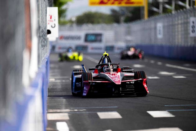 2026 FORMULA E SANYA ePRIX 21 DE VRIES Nyck (nld), Mahindra Racing, Mahindra M12Electro, action during the 2026 Sanya ePrix, 11th round of the 2025-26 ABB FIA Formula E World Championship, WM, Weltmeisterschaft on the Sanya Street Circuit from June 18 to 20, 2026 in Sanya, China - SanyaChina  Copyright: xFabrizioxBoldonix