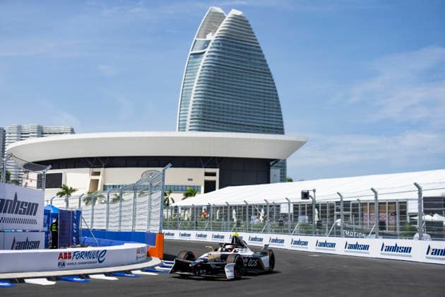 2026 FORMULA E SANYA ePRIX 13 DA COSTA Antonio Felix (prt), Jaguar TCS Racing, Jaguar I-Type 7, action during the 2026 Sanya ePrix, 11th round of the 2025-26 ABB FIA Formula E World Championship, WM, Weltmeisterschaft on the Sanya Street Circuit from June 18 to 20, 2026 in Sanya, China - SanyaChina  Copyright: xJULIENxDELFOSSEx