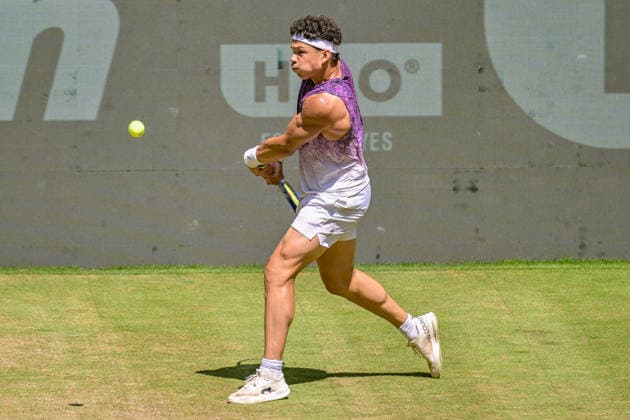 Ben Shelton USA June 19, 2026 ¢ Tennis ¢ TERRA WORTMANN OPEN ¢ ATP 500, heristo arena Halle Westfalen, TERRA WORTMANN OPEN, North Rhine-Westphalia, Germany,detected_source_language Copyright: xpepphotox xPeterxEppingerx pep00321, pep_20260619_hm_375448