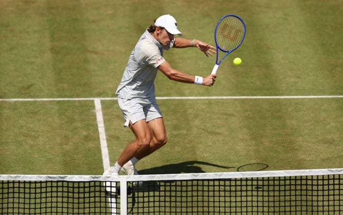 Alex de Minaur of Australia in action HSBC Queen s Club Championships, Day Fourteen, Tennis, Queen s Club, West Kensington, London, UK - 19 Jun 2026London Queen s Club United Kingdom  Copyright: xEllaxLing Shutterstockx 16929306h