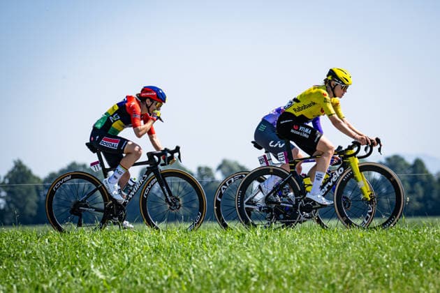 Katharina SADNIK, LE COURT PIENAAR Kimberley Tour de Suisse Women 2026, Stage 3 SADNIK Katharina AUT Team Visma Lease a Bike LE COURT PIENAAR Kimberley MRI AG Insurance Soudal Team Landscape (horizontal) Event