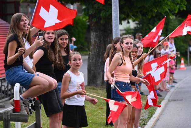 Tour de Suisse 2026 Stage 3 BAD RAGAZ, SWITZERLAND - JUNE 19 : illustration picture Swiss fans during stage 3 of the 89th edition of Tour de Suisse an UCI World Tour 2.UWT cycling road race stage for Men Elite of 157.9 km with start in Bad Ragaz and finish in Bad Ragaz on June 19, 2026 in Bad Ragaz, Switzerland, 19 06 2026 ( Motordriver Guy De Vuyst - Bad Ragaz Switzerland  Copyright: xVincentxKalutx