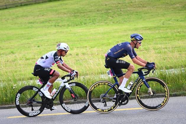 Tour de Suisse 2026 Stage 3 BAD RAGAZ, SWITZERLAND - JUNE 19 : Wright Fred (GBR) of Pinarello Q36.5 Pro Cycling Team, Narvaez Jhonatan (ECU) of UAE Team Emirates - XRG during stage 3 of the 89th edition of Tour de Suisse an UCI World Tour 2.UWT cycling road race stage for Men Elite of 157.9 km with start in Bad Ragaz and finish in Bad Ragaz on June 19, 2026 in Bad Ragaz, Switzerland, 19 06 2026 ( Motordriver Guy De Vuyst - Bad Ragaz Switzerland  Copyright: xVincentxKalutx