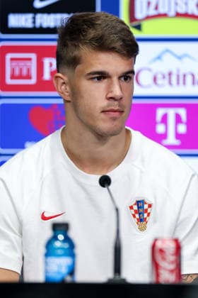 Croatia Training And press conference, PK, Pressekonferenz - FIFA World Cup, WM, Weltmeisterschaft, Fussball 2026 Luka Vuskovic of Croatia speaks with a media during the Croatia National Football Team press conference at training centre at Episcopal High School on June 19, 2026 in Alexandria, Virginia.  IgorxKralj PIXSELL