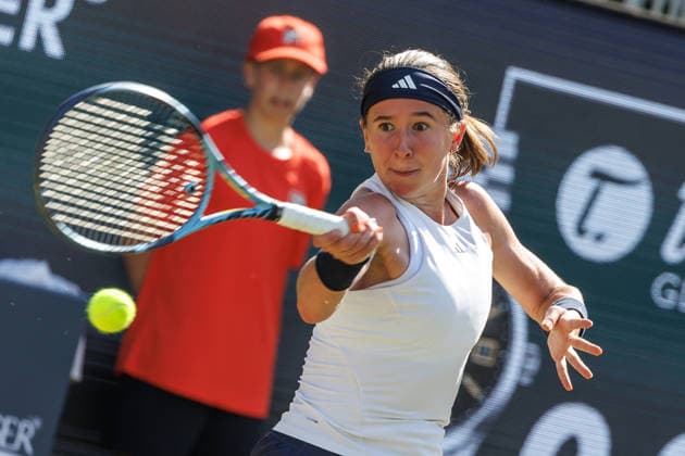 Berlin, June 15, 2026, Tennis VANDA Pharmaceuticals BERLIN TENNIS OPEN 2026 at Steffi Graf Stadium Women’s Singles A Sabalenka vs. Bartunkova (CZE) Nikola Bartunkova returns a ball VANDA Pharmaceuticals BERLIN TENNIS OPEN 2026,detected_source_language