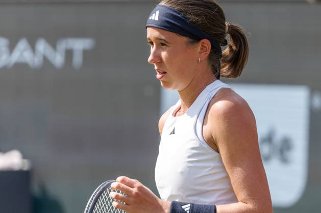 Berlin, June 15, 2026, Tennis VANDA Pharmaceuticals BERLIN TENNIS OPEN 2026 at Steffi Graf Stadium Women’s Singles A Sabalenka vs. Bartunkova (CZE) Nikola Bartunkova returns a ball VANDA Pharmaceuticals BERLIN TENNIS OPEN 2026,detected_source_language