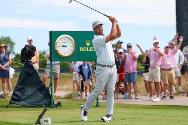US Open Golf Championship - Round 2 Bryson DeChambeau of the US tees off during the second round of the 2026 US Open golf tournament at the Shinnecock Hills Golf Club in Southampton, New York, USA, 19 June 2026. SOUTHAMPTON NEW YORK UNITED STATES  Copyright: xSARAHxYENESELx