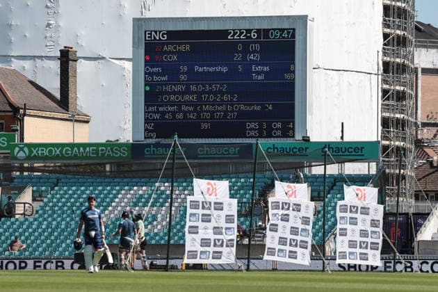 England v New Zealand - 2nd Rothesay Test Match: Day Three The scoreboard is displayed ahead of play on day 3 during the 2nd Rothesay Test Match between England and New Zealand at The Kia Oval in London, United Kingdom, on June 19, 2026. London London United Kingdom  Copyright: xNewsxImagesx originalFilename:cosgrove-2ndrothe260619_npU2o.jpg