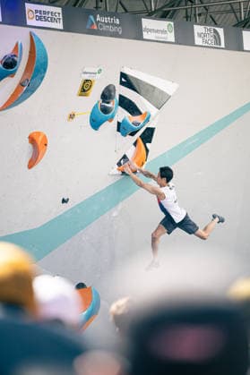 June 19, 2026 Climbing Bouldering World Climbing Series Innsbruck 2026 Mens Semifinals Jongwon Chon KOR Innsbruck Climbing Center Innsbruck, Austria,detected_source_language