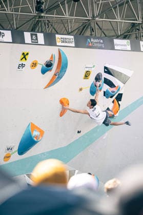 June 19, 2026 Climbing Bouldering World Climbing Series Innsbruck 2026 Mens Semifinals Jongwon Chon KOR Innsbruck Climbing Center Innsbruck, Austria,detected_source_language