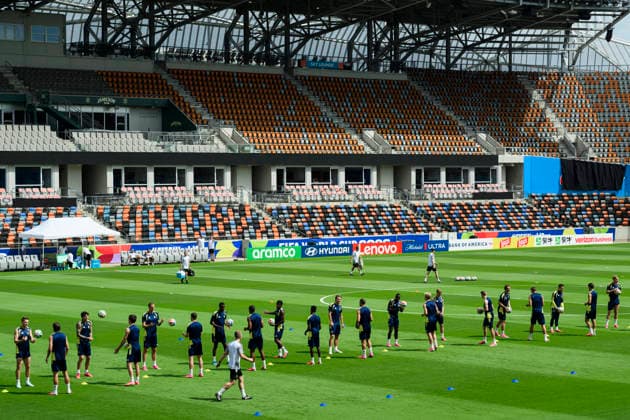 June 19, 2026 General view of the Swedish national soccer team at a training session on Day 9 of the 2026 FIFA World Cup on June 19, 2026 in Houston. Photo by Ludvig Thunman. BILDBYRAN code LT PA1243 soccer football fotball World Cup soccer World Cup 2026 FIFA World Cup 2026 training practice Sweden Sweden A day 9 bbeng,detected_source_language  Copyright: LUDVIGxTHUNMAN BB260619LT028