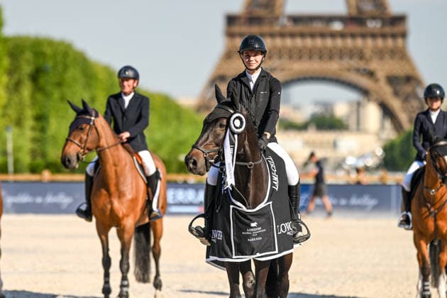 Theresa Singer 1ère sur Espri 4 lors de la remise du Prix Querrala de de la 12ème édition Longines Paris Eiffel Jumping au pied de la Tour Eiffel sur le Champ-de-Mars à Paris, France, le 19 juin 2026. Perusseau-Veeren Bestimage Querrala Prize during the 12th edition of the Longines Paris Eiffel Jumping at Champ-de-Mars near Eiffel Tower in Paris, France, on June 19, 2026. Paris France  Copyright: xPerusseau-Veerenx xBestimagexPerusseau-Veerenx xBestimagex