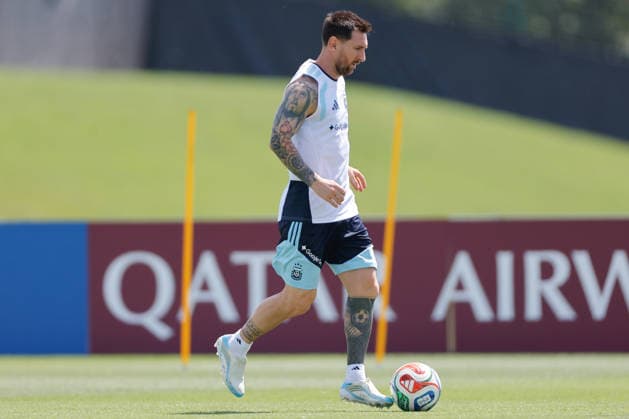 Argentina s striker Leo Messi takes part in a training session in Kansas City, United States, 19 June 2026. Argentina will face Austria in their 2026 World Cup Group J soccer match on 22 June. Argentina s training session !ACHTUNG: NUR REDAKTIONELLE NUTZUNG!  Copyright: xJUANxIGNACIOxRONCORONIx GRAF1611 20260619-55020649996_1