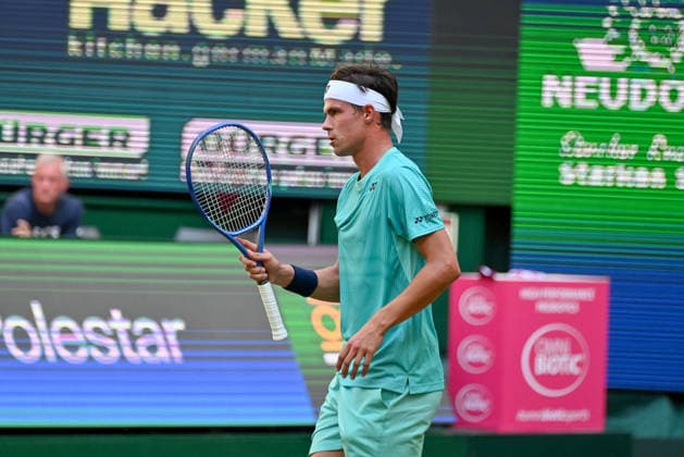 Daniel Altmaier (GER) celebrates at the TERRA WORTMANN Open 2026, Tennis, ATP, Mens 500, Tournament, Main Draw, Quarterfinals, June 19, 2026, TERRA WORTMANN Open 2026, Tennis, ATP, Mens 500, Tournament, Main Draw, Quarterfinals, June 19, 2026, Halle,detected_source_language Copyright: xEibner-Pressefoto RobertxGertzenx EP_RGN