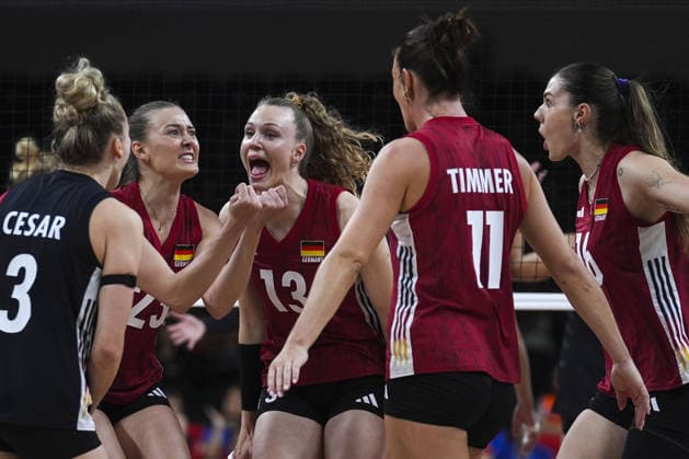 Belgium v Germany - 2026 FIVB Volleyball Nations League ANKARA, TURKIYE - JUNE 19: Players of Germany celebrate scoring a point during the 2026 FIVB Volleyball Nations League week 2 match between Belgium and Germany at Ankara Sports Hall in Ankara, Turkiye on June 19, 2026. Dilara Irem Sancar Anadolu Ankara Turkey. Editorial use only. Please get in touch for any other usage.  Copyright: x2026xAnadoluxDilaraxIremxSancarx