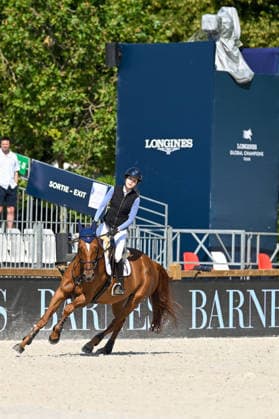 Priscila Pasquel sur FEIN LOTTA DK participe au Prix Lagree France de de la 12ème édition Longines Paris Eiffel Jumping au pied de la Tour Eiffel sur le Champ-de-Mars à Paris, France, le 19 juin 2026. Perusseau-Veeren Bestimage Lagree France Prize during the 12th edition of the Longines Paris Eiffel Jumping at Champ-de-Mars near Eiffel Tower in Paris, France, on June 19, 2026. Paris France  Copyright: xPerusseau-Veerenx xBestimagexPerusseau-Veerenx xBestimagex