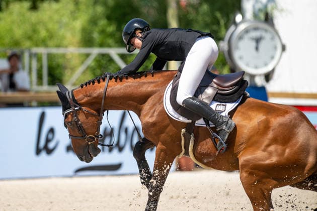 Liv Piris sur HELLO DE VESQUERIE lors du Prix Selman Marrakech de la 12ème édition Longines Paris Eiffel Jumping au pied de la Tour Eiffel sur le Champ-de-Mars à Paris, France, le 19 juin 2026. Perusseau-Veeren Bestimage Selman Marrakech Prize during the 12th edition of the Longines Paris Eiffel Jumping at Champ-de-Mars near Eiffel Tower in Paris, France, on June 19, 2026. Paris France  Copyright: xPerusseau-Veerenx xBestimagexPerusseau-Veerenx xBestimagex
