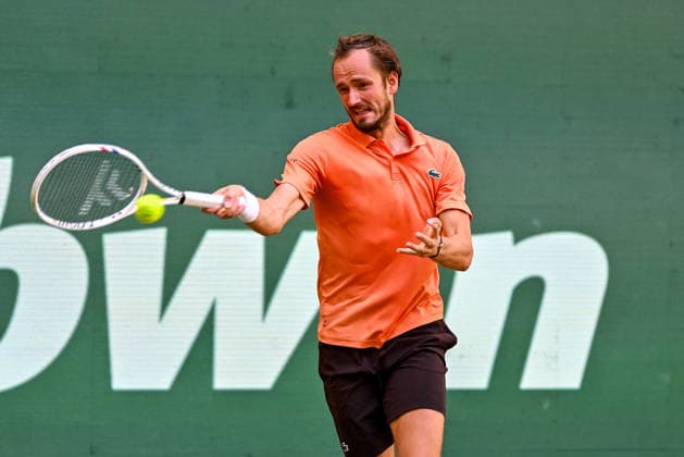 Daniil Medvedev (RUS) hits a forehand at the TERRA WORTMANN Open 2026, Tennis, ATP, Mens 500, Tournament, Main Draw, Quarterfinals, June 19, 2026, TERRA WORTMANN Open 2026, Tennis, ATP, Men’s 500, Tournament, Main Draw, Quarterfinals, June 19, 2026, Indoor,detected_source_language Copyright: xEibner-Pressefoto RobertxGertzenx EP_RGN