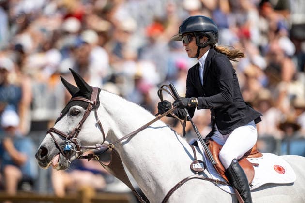 Claudia Rothermere sur IMPOSANT VAN DE RENGER lors du Prix Selman Marrakech de la 12ème édition Longines Paris Eiffel Jumping au pied de la Tour Eiffel sur le Champ-de-Mars à Paris, France, le 19 juin 2026. Perusseau-Veeren Bestimage Selman Marrakech Prize during the 12th edition of the Longines Paris Eiffel Jumping at Champ-de-Mars near Eiffel Tower in Paris, France, on June 19, 2026. Paris France  Copyright: xPerusseau-Veerenx xBestimagexPerusseau-Veerenx xBestimagex