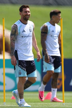 Argentinas forward Lionel Messi takes part in a training session during the 2026 FIFA World Cup at the Sporting KC Training Center in Kansas City on June 19, 2026. Photo by Alejandro PAGNI PHOTOxPHOTO KANSAS CITY, UNITED STATES,detected_source_language Copyright: xALEJANDROxPAGNIx