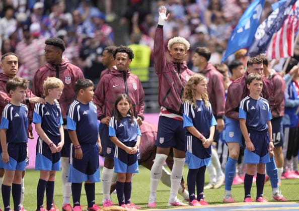 FIFA World Cup, WM, Weltmeisterschaft, Fussball 2026 - Group D - USA vs Australia Players of USA line up for the national anthem prior the FIFA World Cup 2026 group stage match USA against Australia, in Seattle, USA, 19 June 2026. SEATTLE United States  Copyright: xSTEPHANxBRASHEARx