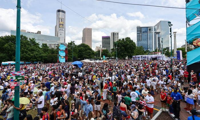 FIFA World Cup, WM, Weltmeisterschaft, Fussball 2026 - Fan Festival in Atlanta Fans pack Centennial Olympic Park to watch the Group D match USA vs Australia during the FIFA World Cup 2026, at the Fan Festival in Atlanta, Georgia, USA, 19 June 2026. ATLANTA United States  Copyright: xRONALDxWITTEKx