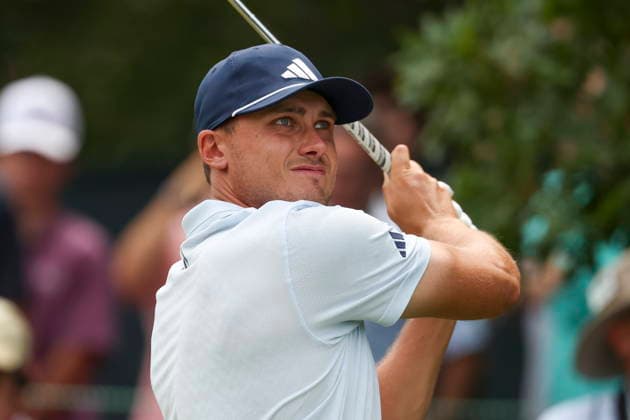 US Open Golf Championship - Round 2 Ludvig Aberg (R) of Sweden tees off during the second round of the 2026 US Open golf tournament at the Shinnecock Hills Golf Club in Southampton, New York, USA, 19 June 2026. SOUTHAMPTON NEW YORK UNITED STATES  Copyright: xSARAHxYENESELx