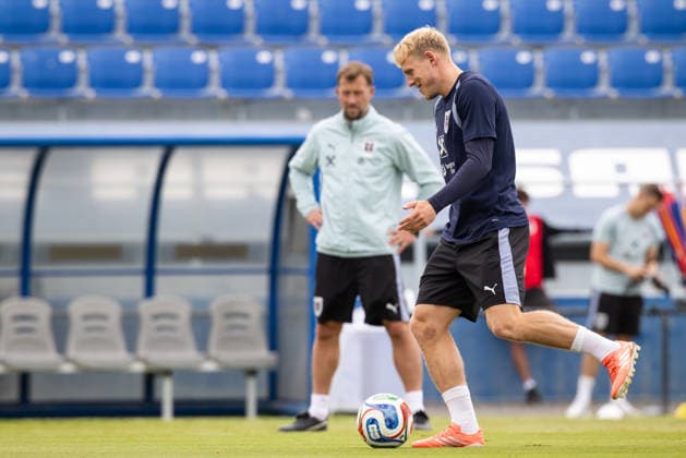 FOOTBALL - FIFA World Cup, WM, Weltmeisterschaft, Fussball 2026, preview SANTA BARBARA,CALIFORNIA,USA,19.JUN.26 - FOOTBALL - FIFA World Cup 2026, USA, Mexico, Canada, preview, Oesterreichischer Fussball-Bund, training team AUT. Image shows assistant coach Lars Kornetka and Xaver Schlager (AUT).  GEPAxpictures xArminxRauthner