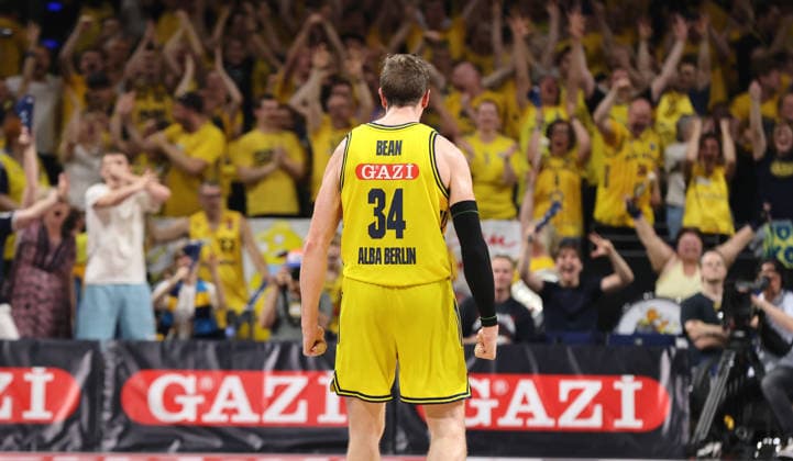 Justin Bean jubelt nach Dreier Freude Emotion Jubel Basketball BBL Bundesliga Herren Play Off Finale 4.Spiel Saison 2025 2026 19.06.2026 ALBA Berlin vs. Bayern München *** Justin Bean celebrates after a three-pointer