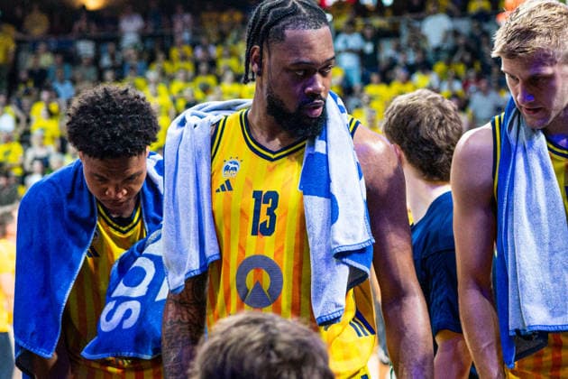 J Wan Roberts, Alba Berlin, June 13, 2026, Alba Berlin vs. Bayern Munich, Basketball, BBL, Max Schmeling Halle, Berlin. BBL regulations prohibit any use of photographs as image sequences and or quasi-video.,detected_source_language Copyright: HMBxMedia xFinnxWeidmann