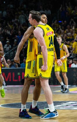 Justin Bean, Alba Berlin 34, with Jack Kayil, Alba Berlin, June 7, 2026, Alba Berlin vs. Bayern Munich, Basketball, BBL, Max Schmeling Halle, Berlin. BBL regulations prohibit any use of photographs as image sequences and or quasi-video.,detected_source_language Copyright: HMBxMedia xFinnxWeidmann