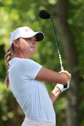 Meijer LPGA, Golf Damen Classic by Simply Give Belmont, MI - JUNE 19: Laney Frye of Kentucky hits from the 16th tee during the second round of the Meijer LPGA Classic by Simply Give at Blythefield Country Club on June 19, 2026 in Belmont, Michigan. Belmont Michigan United States  Copyright: xAmyxLemusx originalFilename:lemus-meijerlp260619_npiJV.jpg