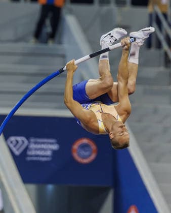 Diamond League Athletics in Doha DOHA, QATAR - JUNE 19: American athlete Sam Kendricks competes in the men s pole vault final during the Diamond League athletics meeting at the Suheim Bin Hamad Stadium in Doha, Qatar on June 19, 2026. Mohammed Dabbous Anadolu Doha Qatar. Editorial use only. Please get in touch for any other usage.  Copyright: x2026xAnadoluxMohammedxDabbousx