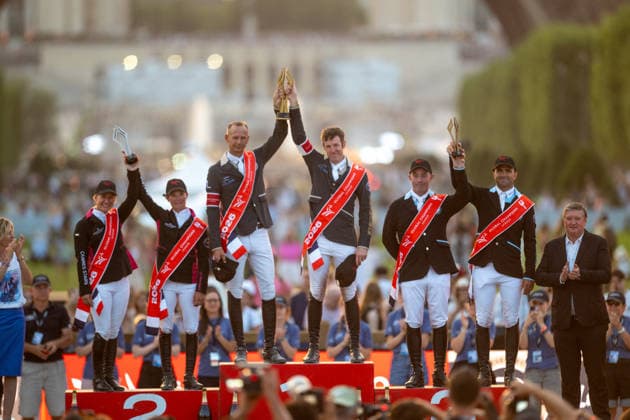 Maximilian Weishaupt et Marco Kutscher (Riesenbeck International), les 1er, Angelica Augustsson et Jörne Sprehe (2ème), Olivier Perreau et Cian O connor (3ème) lors de la remise du prix GCL of paris - round 2 team competition presented by l équipe lors du 12ème édition Longines Paris Eiffel Jumping au pied de la Tour Eiffel sur le Champ-de-Mars à Paris le 19 juin 2026. Perusseau Veeren Bestimage Presentation of the GCL of Paris prize - round 2 team competition presented by the team during the 12th edition of the Longines Paris Eiffel Jumping at the foot of the Eiffel Tower on the Champ-de-Mars in Paris on June 19, 2026. Paris France  Copyright: xVeeren-Perusseau BestimagexVeeren-Perusseau Bestimagex