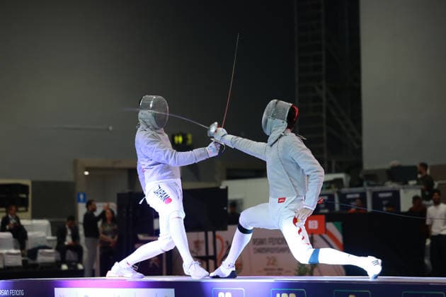 June 19, 2026, New Delhi, Delhi, India: Tsumori Shido (Japan) vs. Luo Shaotong (China) during Semi-Finals of Asian Senior Fencing Championships 2026 (Men s Sabre) at Bharat Mandapam Convention Centre, New Delhi, India on 19th June 2026. Fencing 2026: Asian Senior Fencing Championships 2026  - ZUMAd207 20260619_zsp_d207_268 Copyright: xAvijitxDasx