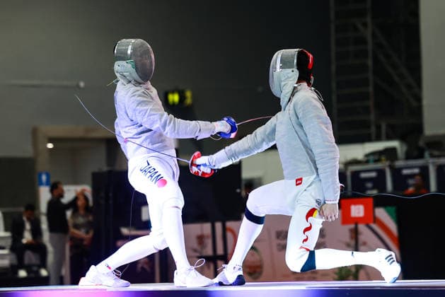 June 19, 2026, New Delhi, Delhi, India: Tsumori Shido (Japan) vs. Luo Shaotong (China) during Semi-Finals of Asian Senior Fencing Championships 2026 (Men s Sabre) at Bharat Mandapam Convention Centre, New Delhi, India on 19th June 2026. New Delhi India - ZUMAd207 20260619_zsp_d207_276 Copyright: xAvijitxDasx
